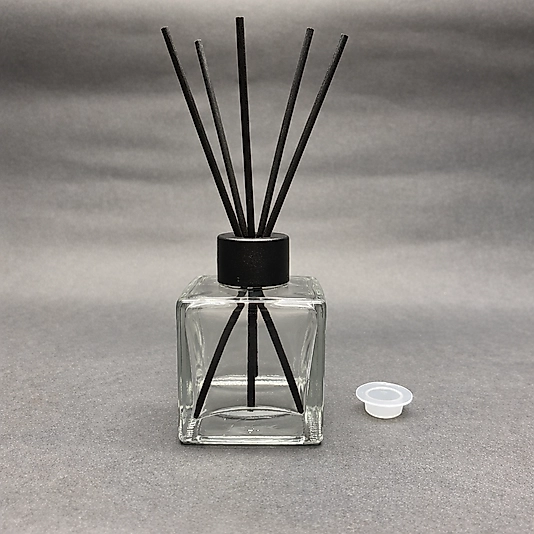 Bambu/Fiber Çubuklu Kare Şişe ve 5 adet Fiber veya bambu çubuk