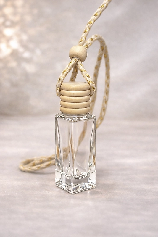 Dikdörtgen Cam Oto Kokusu Şişesi – Ahşap Kapaklı Askılı